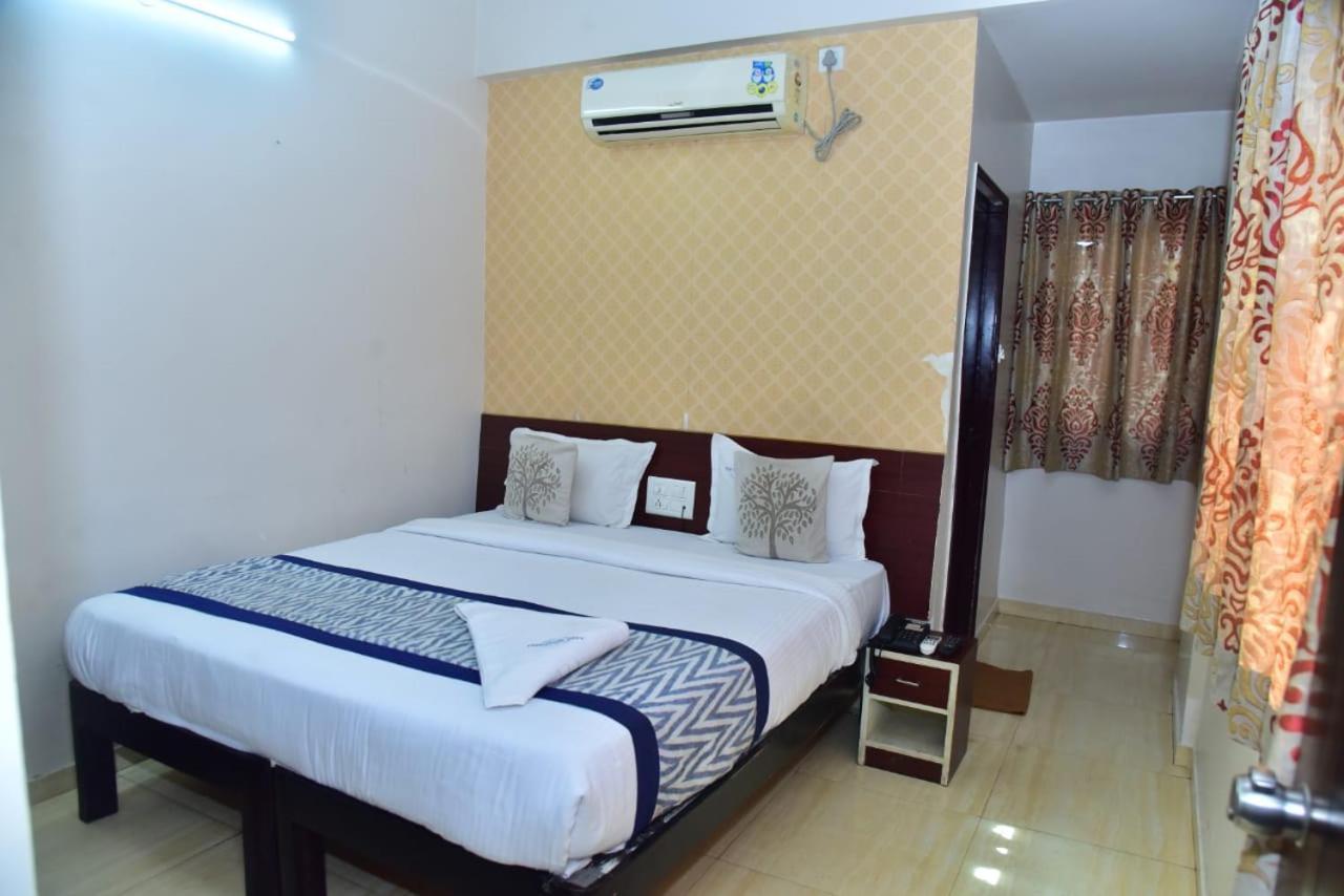 Hotel Fortune City Kammasandra Exterior photo